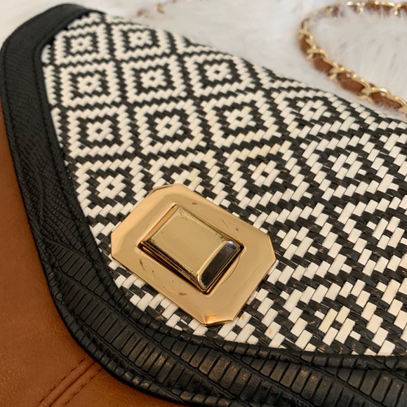 Aldo Brown Patterned Purse w/ Chain Strap - Picture 4 of 7